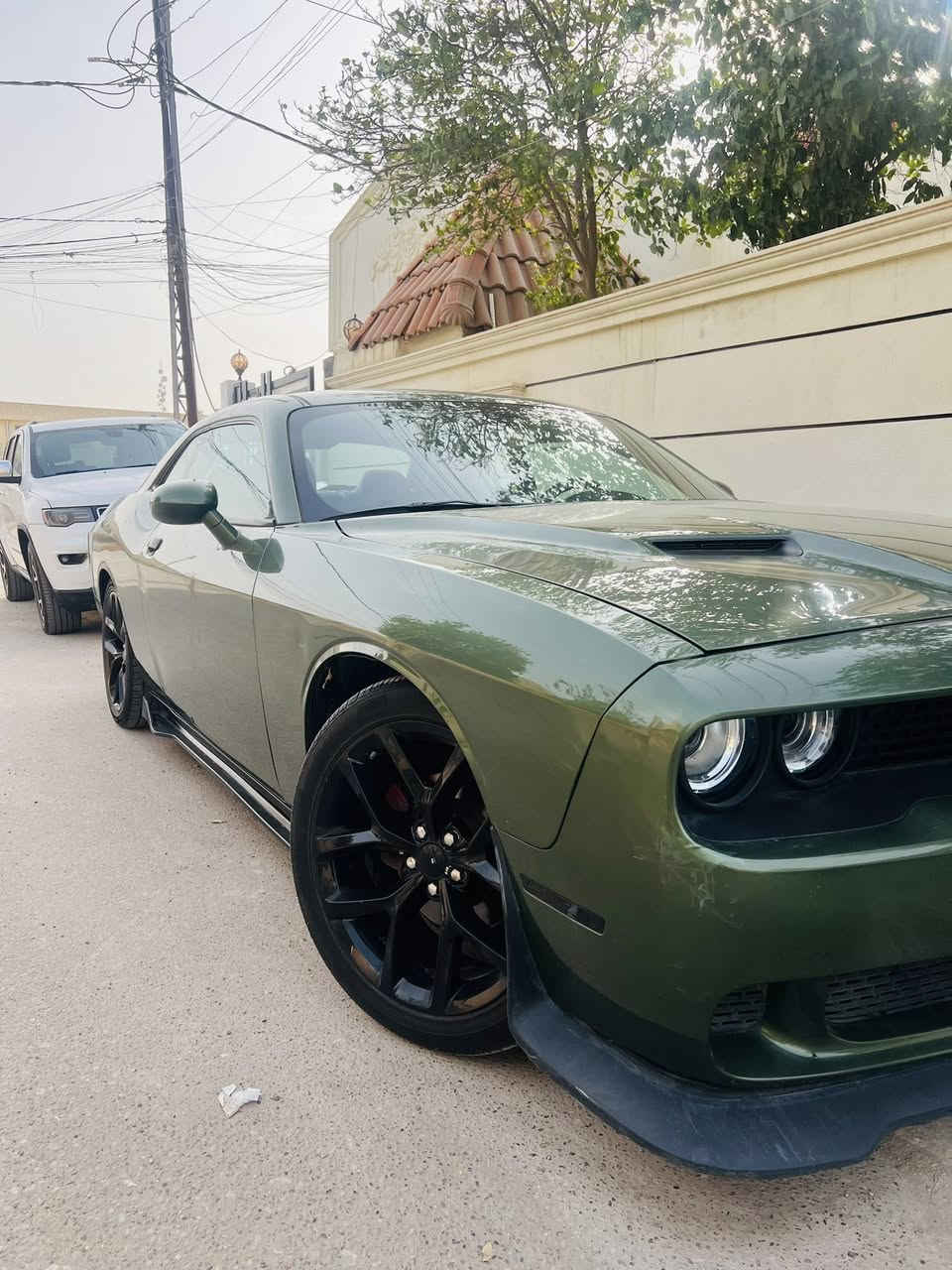 � للبيع – دودج جالنجر 2019
لون زيتوني مميز 💚

▪️ الموديل: 2019
▪️ الممشى: 60 ألف ميل
▪️ اللون: زيتوني ميتاليك
▪️ الحادث: فقط جاملغ (ضرر خفيف) وايسر بارد بي فقط الامامي

▪️ السنوار: موجود
▪️ رقم: أربيل
▪️ الملكية: باسمي جاهزة للنقل

السيارة نظيفة جداً وحالتها ممتازة

جاهزة للفحص بأي مكان 👌

📞 للاستفسار: (***********)
