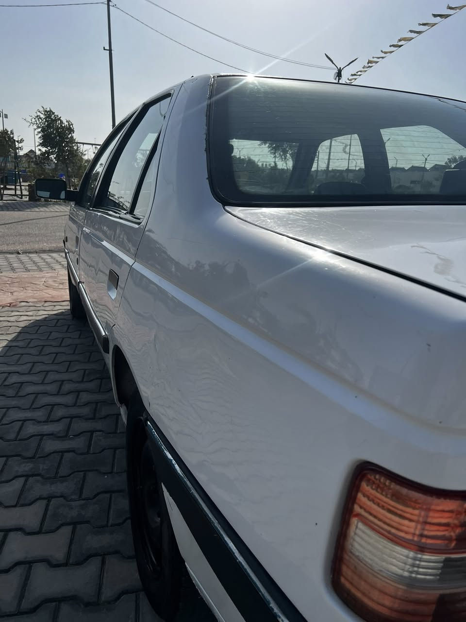 بيجو 405 ايراني اصلي✅ 
مديل 2012 للبيع✅
رقم نجف سنويه لل٢٨

مكينه كير تبريد حداديه بكارتون✅
منضومه غاز جديده يعني تنسه بانزين ✅
مكفوله فقط طخه بجاملغ امامي 
وبنيد طاير مبدل
مكاني نجف
السعر ٣٨ بيها مجال
***********
