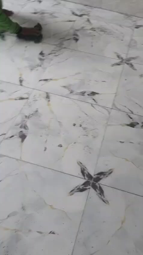 السلام عليكم خلفه سيراميك وبرسلين وكاشي شغل مرتب موجود ببغداد***********
