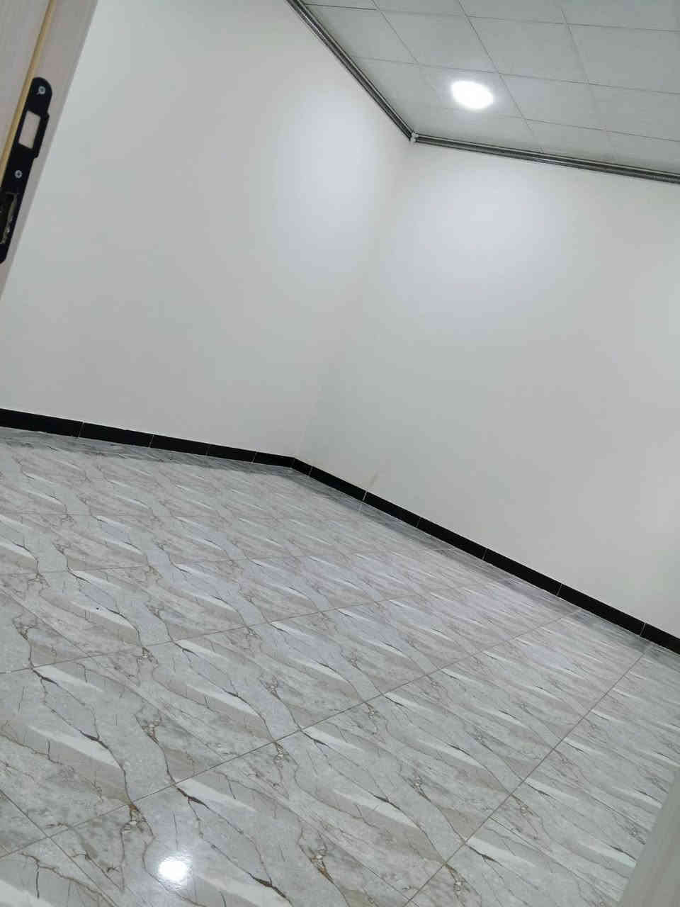 مشتمل للبيع طابو زراعي سند 25 . في دور الزراعه الثالثه قرب المستوصف طابق واحد المساحه 125..  خدمات كامله تبليط مجاري مي كهرباء كلشي متوفر للاستفسار الاتصال على الرقم ☎️***********.. السعر 74 وبي مجال بسيط.
