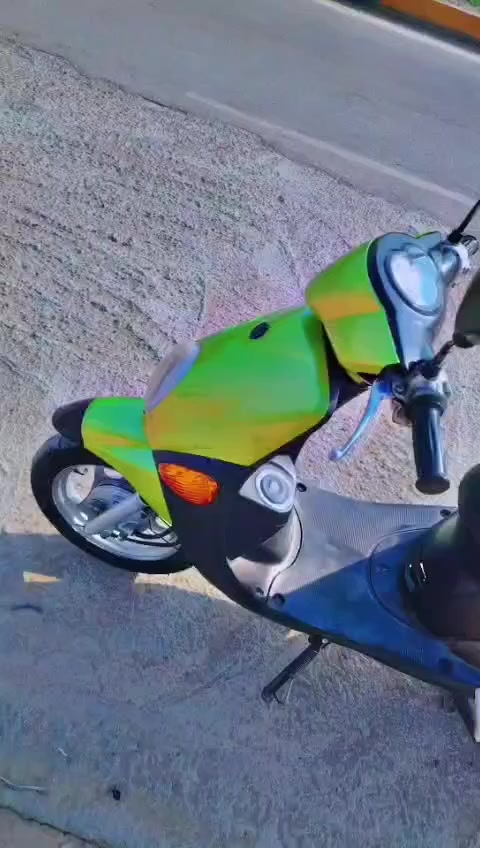 سلام عليكم دراجة فله للبيع  كفاله عمة نقص بس لشاير الخلفية  سعر 900بغداد كريعات *********** بيهة مجال بصيط كلش
