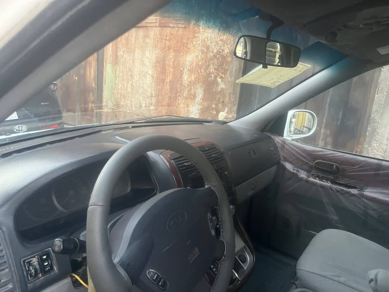 كرنفال موديل 2005 سياره جاهزه مكينه كير كهربائيات تخم تاير رقم نكليزي بسمي بانزين سياره مكينه افلون 3000 سعر 63 وبيها مجال مكاني سماوه ***********

