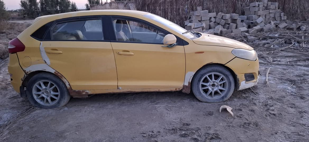 شيري فلاوين موديل ٢٠١٣
سنويه صاقطه وكاله عامه ب اسم اخوي تحويل ثاني يوم 
ما بيه ضربات بس يرادله جامه ومكينه 
السعر ٢٥ ورقه وبيه مجال خير من الله
***********
