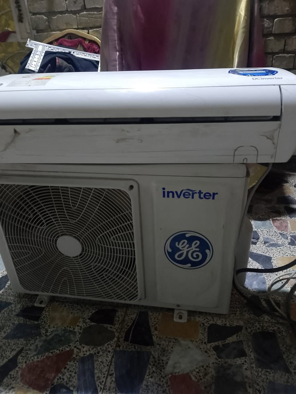 عرض خاص: سبلت GE انفيرتر (أخو الجديد)
للبيع سبلت ماركة GE غني عن التعريف، نظيف جداً ومستخدم موسم واحد فقط (بحالة الوكالة وبدون أي نقص).
المميزات المواصفات:
• النظام: انفيرتر (اقتصادي جداً في استهلاك الكهرباء).
• التحكم: تحكم كامل بالأمبيرية (مناسب جداً لسحب المولد).
• الحالة: الجهاز كامل مكمل وجاهز للشد، بدون أي عيوب أو تصليح سابق.
الأسعار:
• السعر مع البوري: 350 ألف دينار.
• السعر بدون بوري: 300 ألف دينار.
📍 العنوان: بغداد - حي أور - قرب جامع الفردوس.
📞 للاستفسار والتواصل: ***********
