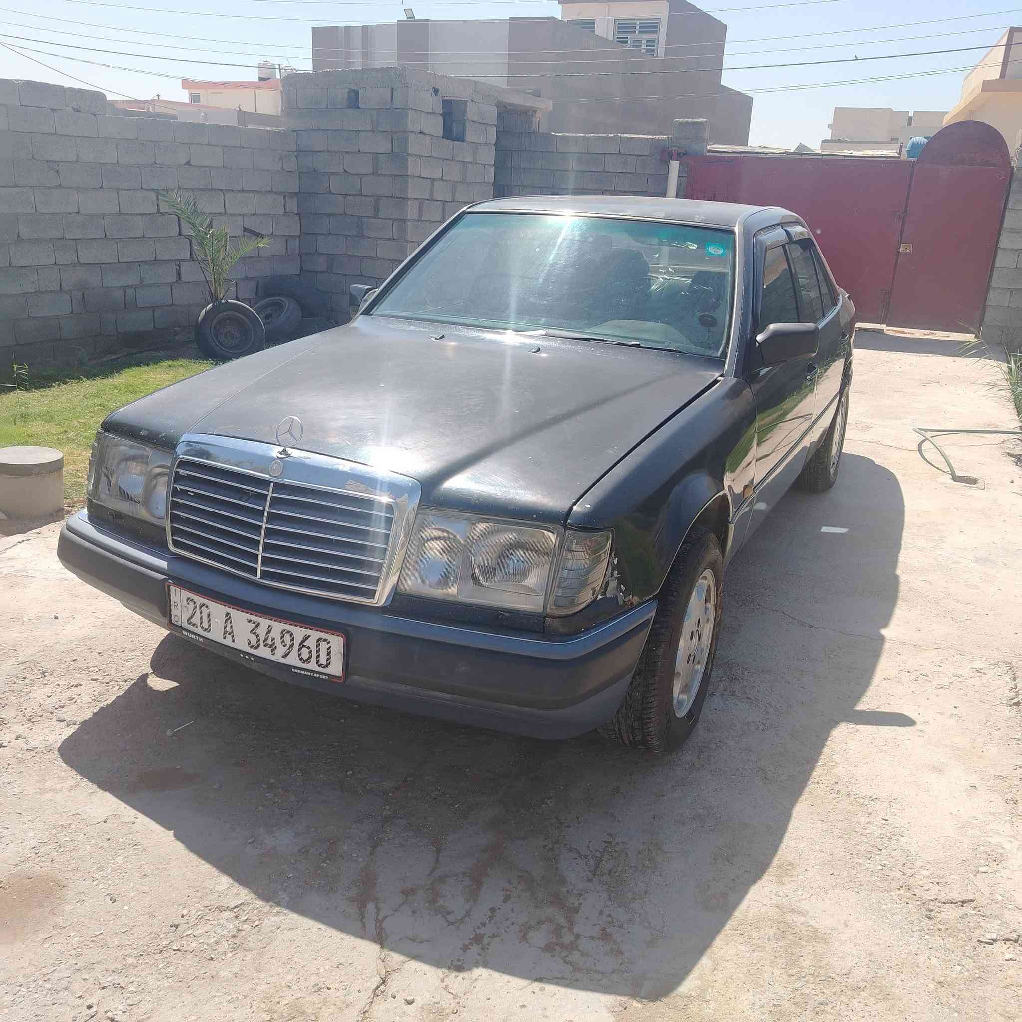 مارسدس للبيع موديل ٩٣ رقم ديالى انكليزي مكينه بطه مكفوله كير جدد تخم تاير جديد غرفته حلوه تبريد شغال وخير من الله مصبوغه بس السياره لاضربه لاشي ديالى بعقوبه ***********
