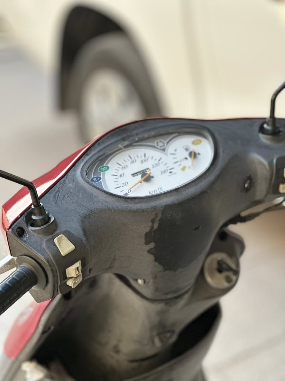 السلام عليكم بريز لايت عالي
ماشيه ٢١ الف فقط 

ختم واحد نوزل خطين 

دراجة جديدة معنى الكلمه 

العنوان ديالى بعقوبة 

السعر خاص 

الاستفسارات ***********
