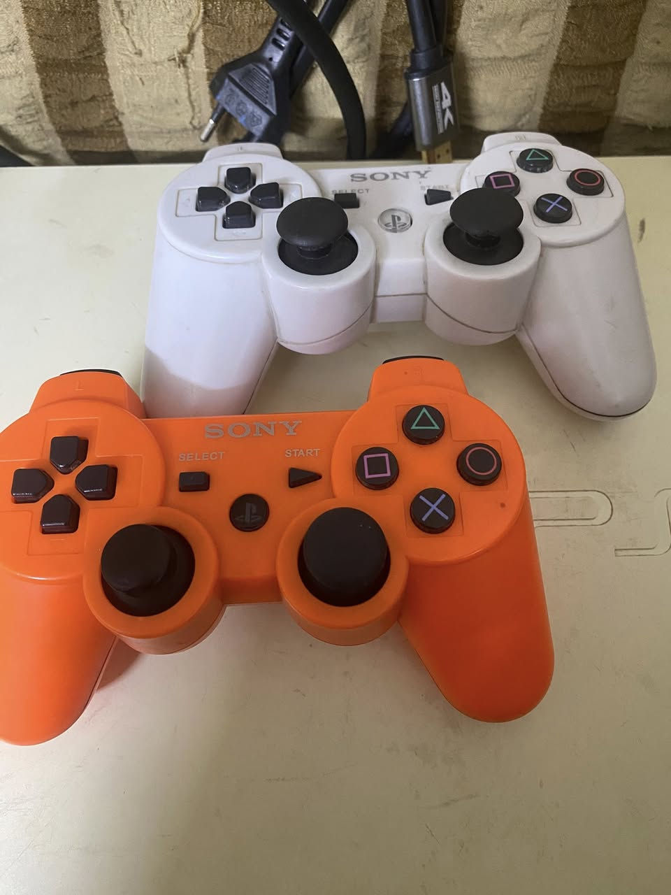 السلام عليكم ،ps3 للبيع حجم الجبير جهاز نضيف من الداخل مامصلح ولا بي عطل العاب متنوعه ،
ماعرف باسعارهن قيم وانطي السعر بالي يرضى بي الله


**إذا كنت صاحب هذا الإعلان وتريد حذفه لأي سبب، رجاءا أرسل رسالة إلى الدعم الفني**