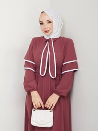 فساتين • ١٥٠ قطعة • مقاسات ٣٨-٤٨