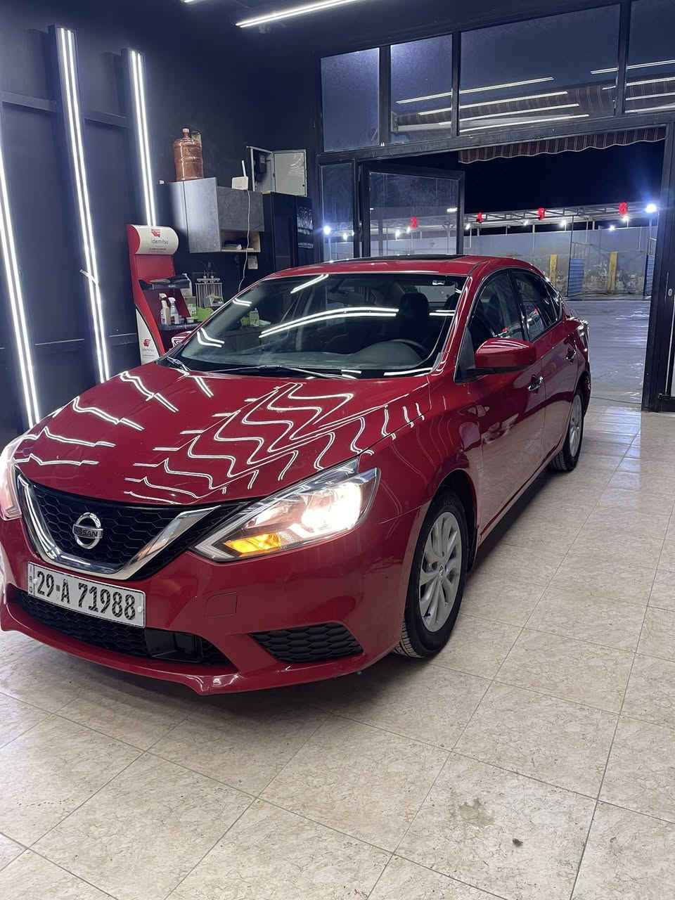 السلام عليكم نيسان سنترا موديل ٢٠١٨ حادثها كما موضح بالصور بدون ايرباك بصمه رادار تبريد لمس سلايت روف كاميرا رقم واسط تحويل بالاسم ماشيه ١٠٠ الف تخم تاير صدر امامي خلفي جديد سياره جاهزه من كلشي السعر المطلوب ١١٥ $
***********
