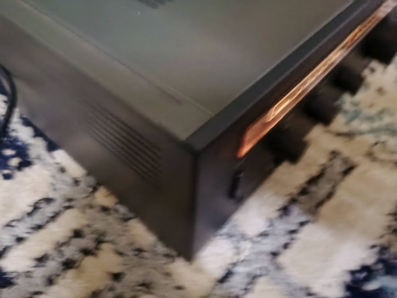 امبرفاير سنسوي ياباني اصلي غير مستخدم نهائيا كبس 140 الف تلفزيون عسكري من نوادر نشينل نضيف جداً سعر 70 الف.  تلفزيون روسي موديل 1970 سعر 50 الف توصيل 8 الف


**إذا كنت صاحب هذا الإعلان وتريد حذفه لأي سبب، رجاءا أرسل رسالة إلى الدعم الفني**