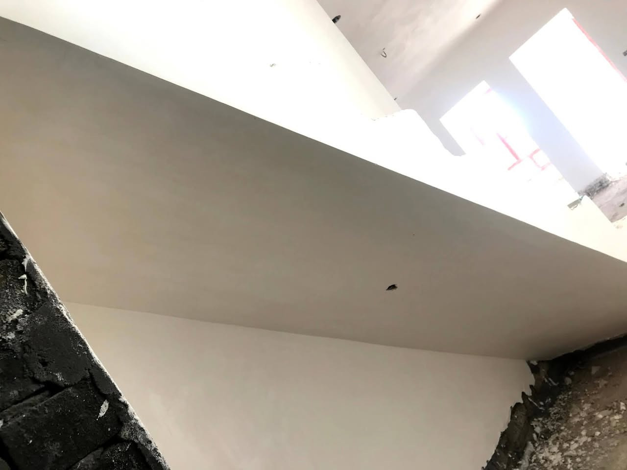 خلفه لبخ جص بياض متفرغ شغلي صويرة
***********
