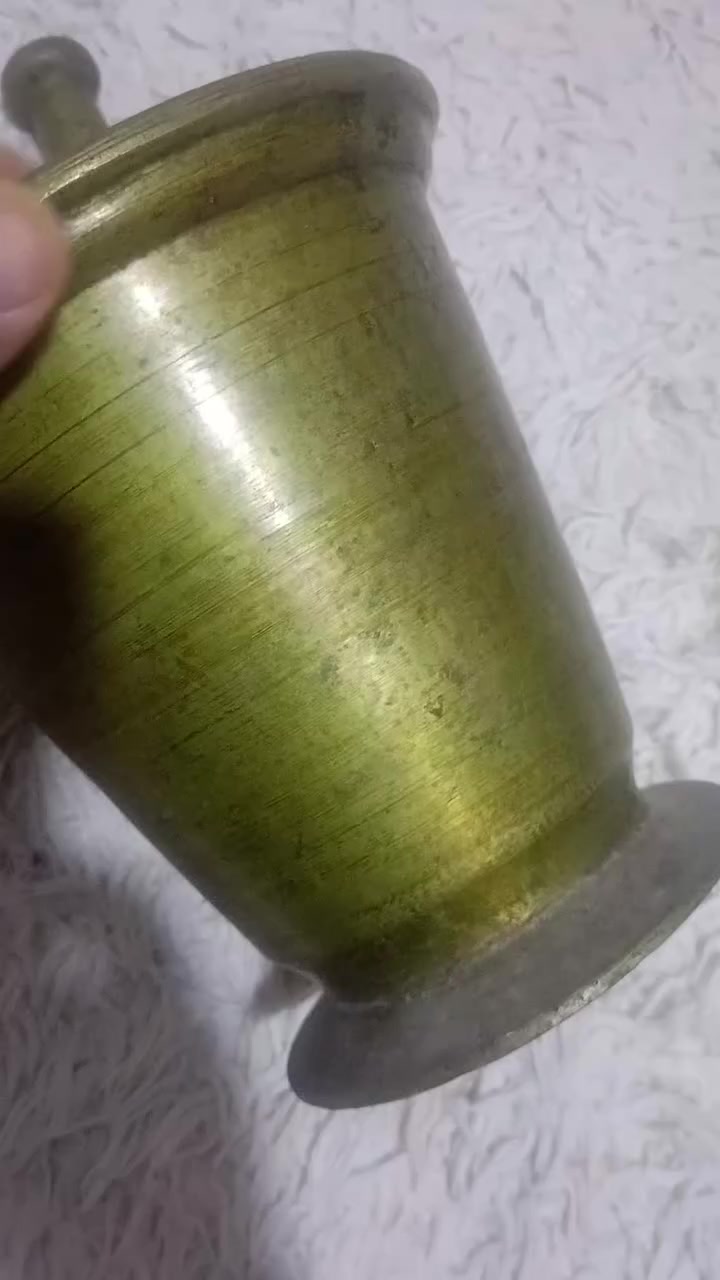 قياس 18 سم  ونص سعره 150 مع توصيل


**إذا كنت صاحب هذا الإعلان وتريد حذفه لأي سبب، رجاءا أرسل رسالة إلى الدعم الفني**