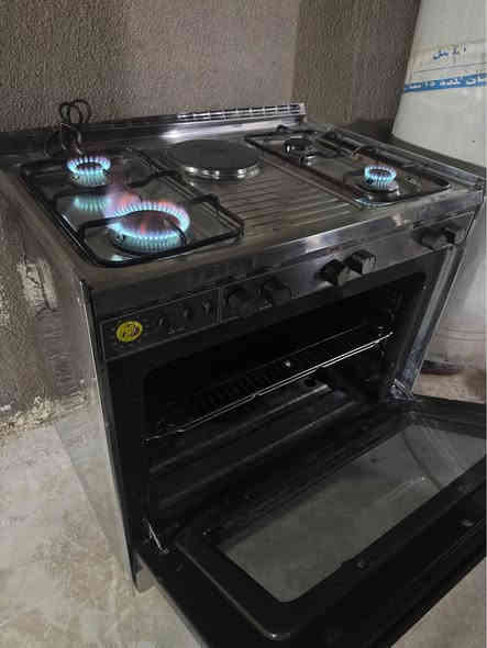 السلام وعليكم طباخ للبيع 
نضيف 
الموقع كركوك حي الواسطي
السعر 150
الرقم *********** كركوك
