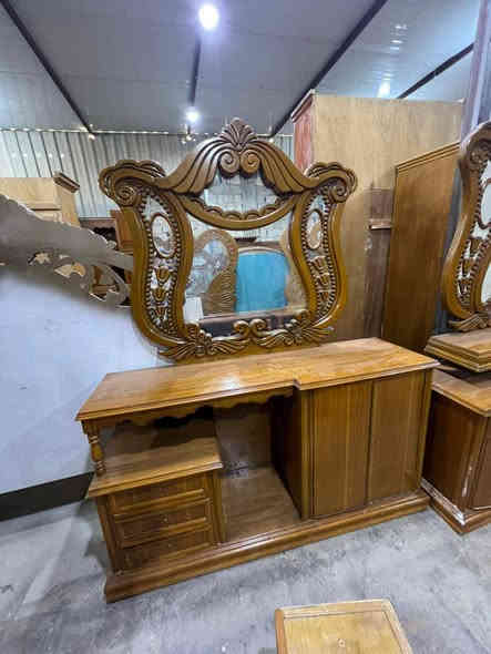 يالله
غرفه نوم ام الخمسه تشكام صاج درجه اولى السعر ٩٠٠ وبيهه مجال العنوان النجف حولي مقابل شارع عشرين ***********واتس او الاتصال على الرقم
