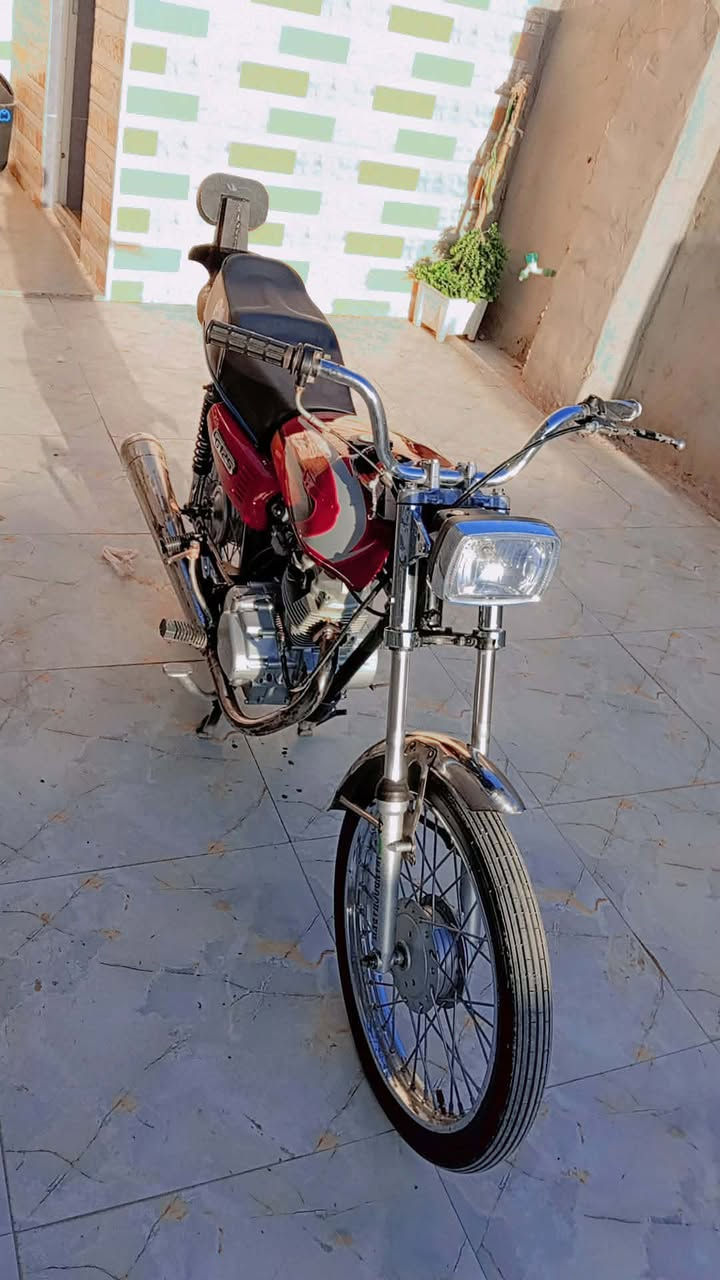 سلام عليكم دراجه البيع كلك مكفوله عشاير محرك مامفتوح مكان شطره سعر  خاص وبيه مجال تصل  ***********
