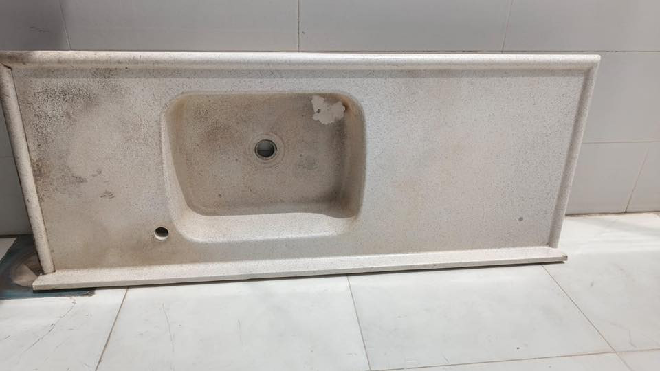 الاغراض المتبقية للبيع للتواصل واتساب رسائل فقط
0750 324 4810
