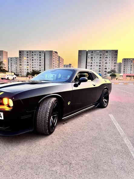 السلام عليكم إخوان
دوج تشالنجر 2017 ماشيه 90
رقم شمالي باسمي وهزّة بعدها جديدة
بصمة + بصمة أبواب تشغيل بعد
تبريد قطعتين شاشه الجبيره
ويل20 نجمه ابوالخسفه دوسات
كير ومكينة وشواصي مكفولة
سياره من جوه حادثه بأمريكا كدامك الصور 
السيارة كل نقص مابيه
سعر السيارة 158 وبيها مجال 
مكان السياره بغداد الجديده  

هذا رقمي ***********
