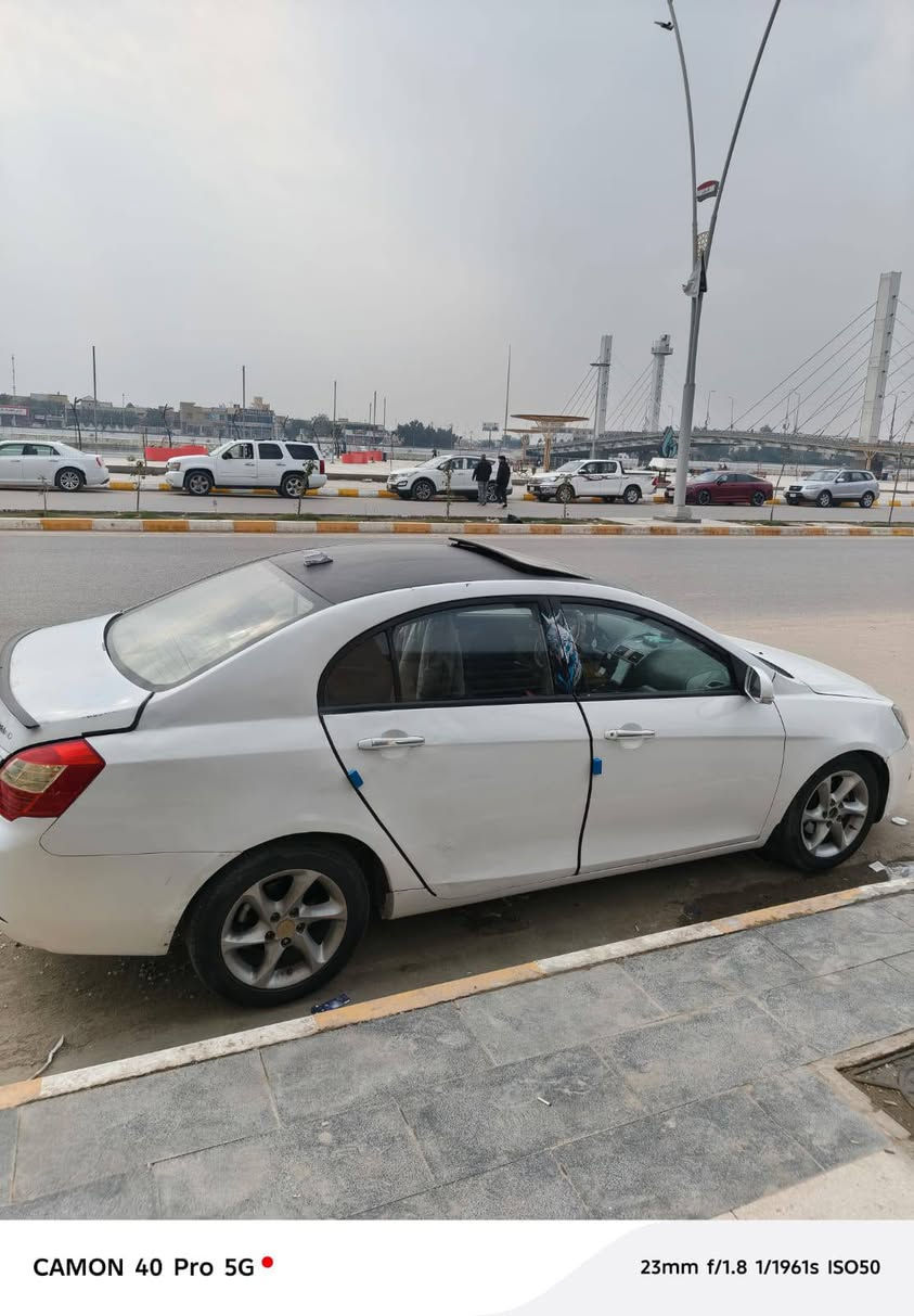 امكراند 2013   
السعر 60 وبيها مجال
الحجم c7 رقم إنكليزي بااسمي تحويل ثاني يوم ... محرك كورلا 1600 لايت زنون + شاشه + فتحه قماره + تخم تاير جديد + سبير جديد  عرفه نضيفه 
ضربتها باب خلفي الأيمن ومصلح على البارد 
+ التبريد لو ضعف كمبريسر لو غاز مافاحصة
الناصريه مركز 
*********** 📞
***********
