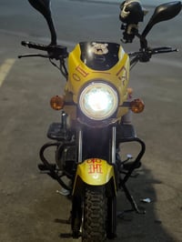 دايوان ماكس للبيع دراجة نضيفه  رقم بغداد مكاني الغزاليه 07838457507