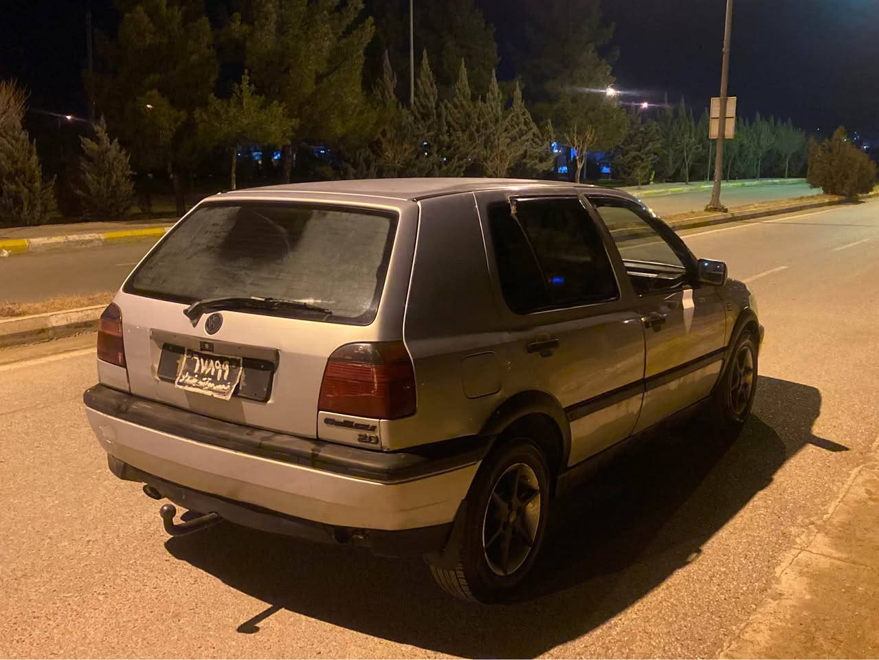 گؤڵف بؤفرؤشتن ئارم پلاسيك هه ولير به شه رتي ئه وه ليات و موسو براوه سه نه ويشي له گه له مؤديل ٩٢ مه كينه جيتا ١٨ گير عادي به شه رتي گيرومه كينه ته قه و ره قه چركه ي تيا نيه كاره باي كامل مه زبوت ده عمو ليدراوي نيه رزيوي نيه چوار تايه ي تازه ي له ژيره سه ياره كه ده رو ناوي نمونه يه له جواني جام كاره باي گه رميو فلچه و لايتو هه موو گياني مه زبوته سعري ٣٤ گه لاو مه جال..ژماره (***********) دخان, السليمانية
