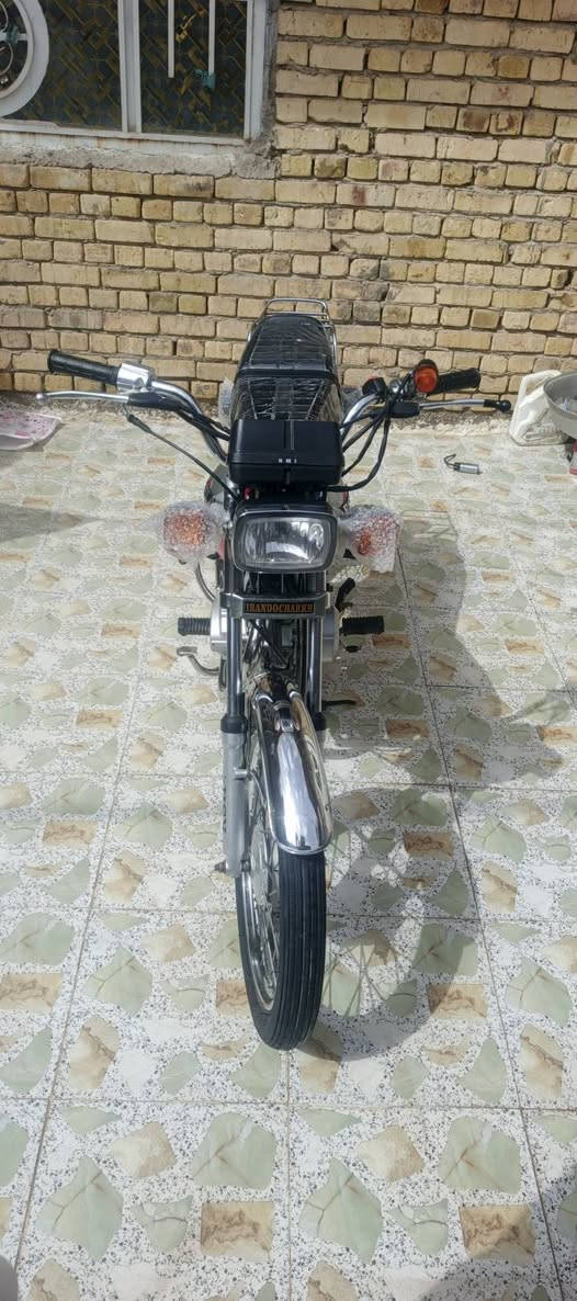 سلام عليكم شباب دراجه موديل 22 أوراق أصولي دراجه مال جناي مبدل بس ولغات سعر 825 مكاني كوت حي الحكيم الشراي يتصل ‏‪***********‬‏ الشراي بخدمته
