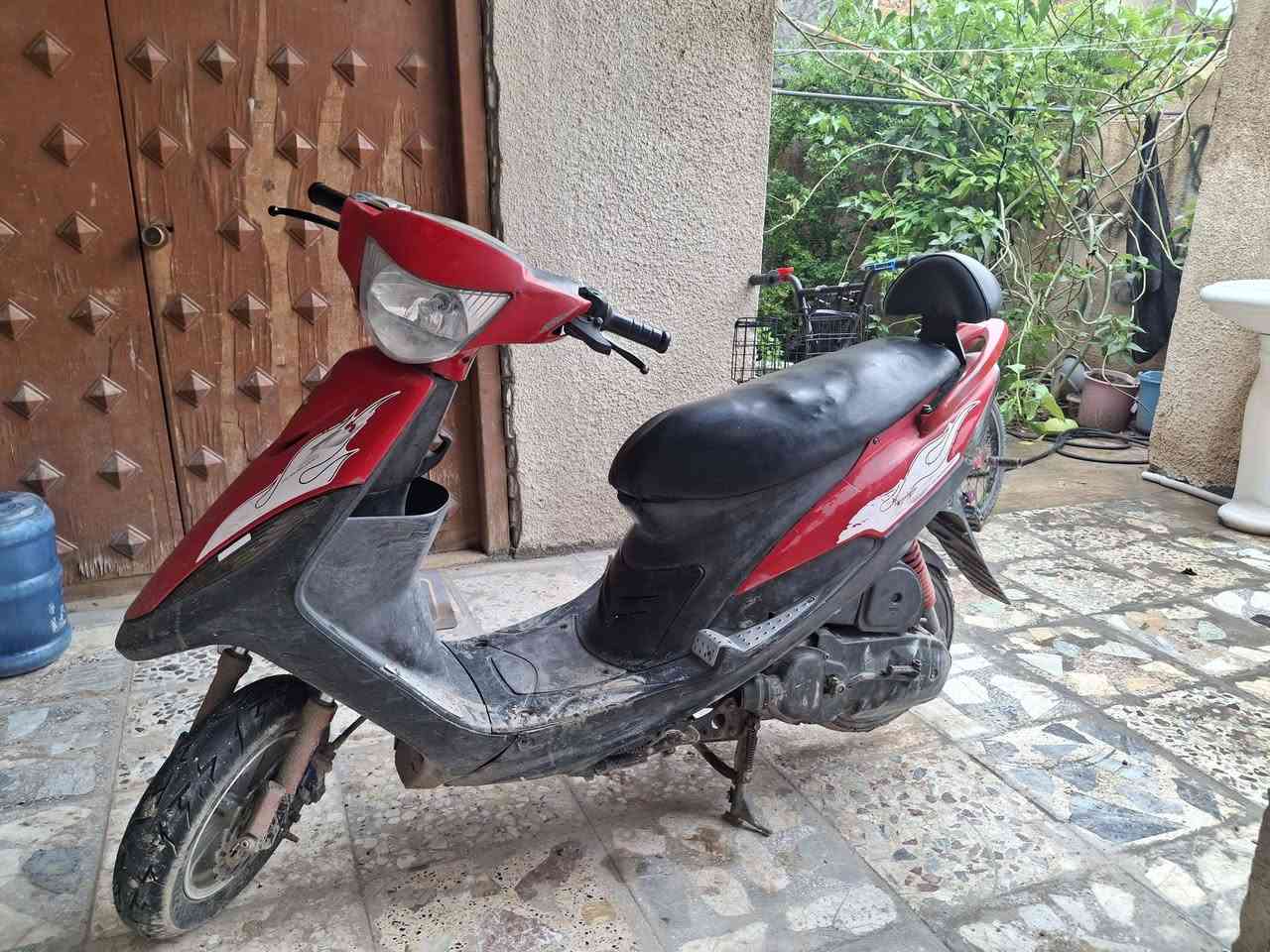 سلام عليكم شباب مستعجل على بيعتها
٦٥٠ وبيها مجال


**إذا كنت صاحب هذا الإعلان وتريد حذفه لأي سبب، رجاءا أرسل رسالة إلى الدعم الفني**