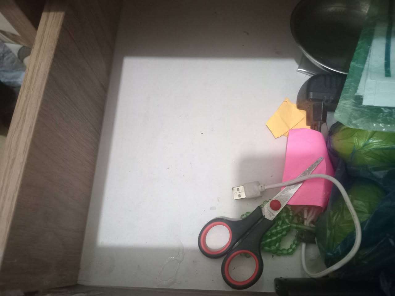 غرفه تركي نضيفه جدا ب٥٥٠ الف بيها مجال بسيط سبب بيع عمليه للاتصال خاص واتس ***********
