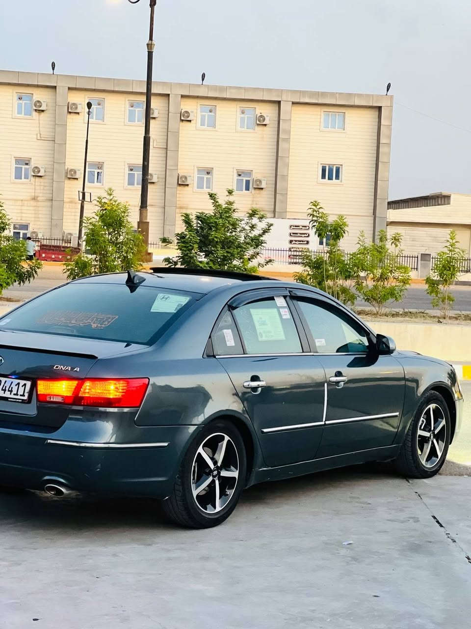 السلام عليكم سوناته 2009 وارد امريكي ضرره باب سايق فقط بدون دواخل بيه 4قطع كلير اثر جراد سياره فول مواصفات كشن كهرباء سلايد يدات نيكل مكينه V6 3300 جديده شديته منضومه تبريد جديده صدر امامي خلفي جديد سياره مابيه اي نقص السعر 93 وبيه مجال لاستفسار *********** مكانك ديالى بعقوبه
