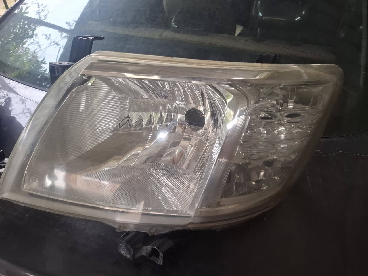 السلام عليكم
لايتات بيكم تيوتا موديل 2015 مابيهن لاكسر ولاتصليح ولامبدل جامات بلاديات سعرهن الزوج 150وبيهن مجال مكاني بغداد 
***********
