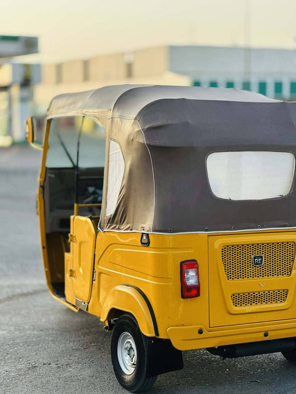 ‏تكتك 22 
‏رقم وسنويه ثاني يوم تحويل 
‏كفاله بس دوس 
‏للاستفسار ***********
