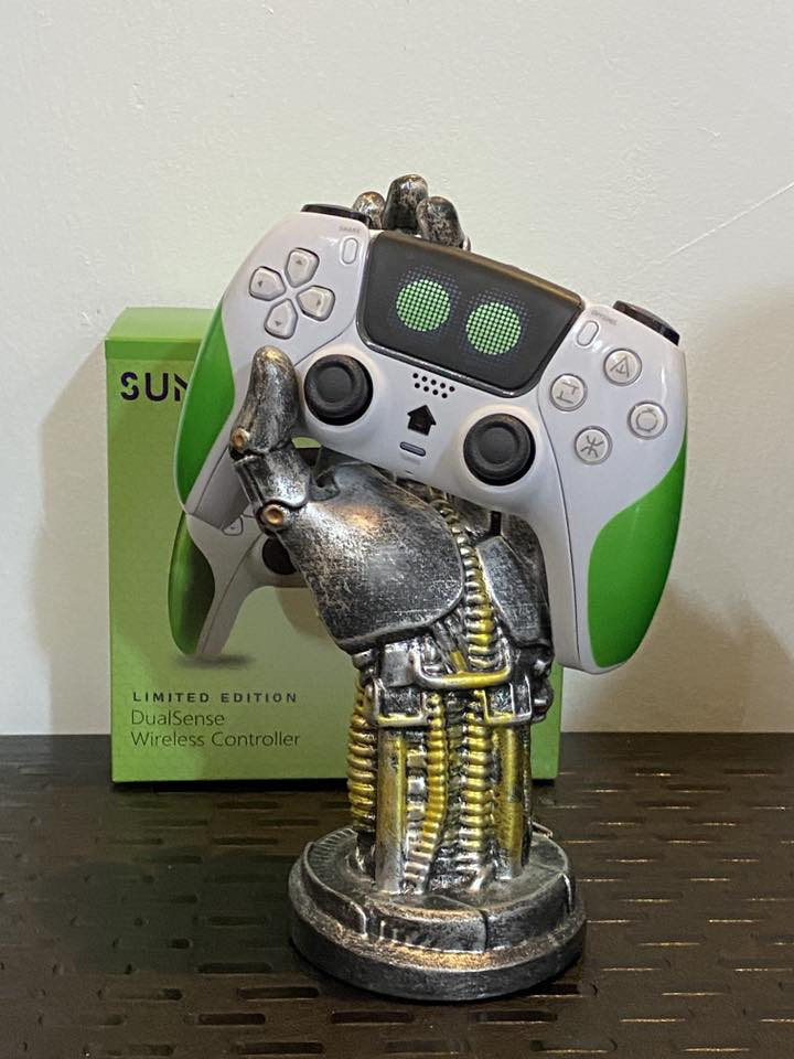 ٢٥ الف
يدة PS4/PC
WhatsApp / Telegram / Viber
(***********)
