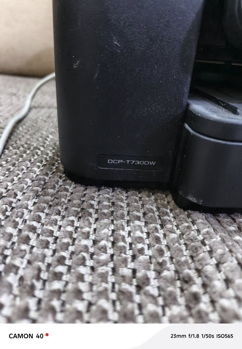 السلام عليكم طابعة برذر T700DWجديدة استخدام اسبوع فقط موجود وصل الشراء حبر اسود احتياط موجود وياهة مكاني بغداد الكمالية سعر 225الف هاتف***********
