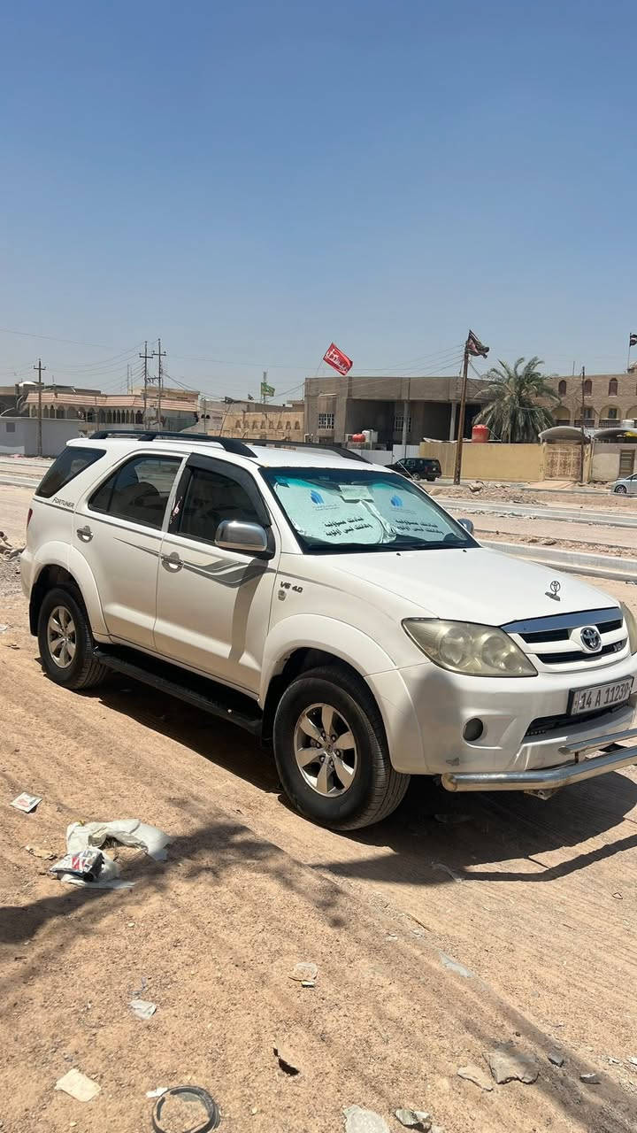 تويوتا فور جنر موديل 2006 السيارة نظيفة و حلوة تبريد حدادية مكينة كير السيارة ب اسمي سنوية جديدةو  رقم جديد 
السعر : 105
العنوان : البصرة الزبير دور الضباط
الهاتف : ***********
