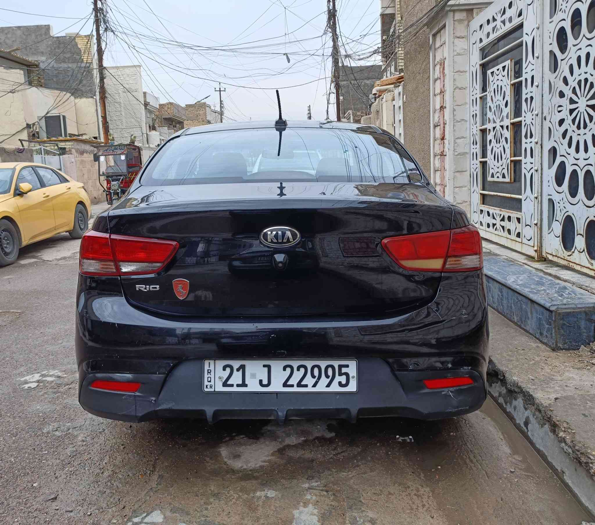 للبيع فقط السعر 87 ورقه مجالها بسيط 
للاتصال ***********
كيا ريو موديل 2018 رقم سليمانيه سنويه وهزه جدد
محرك 1600 GDi كير اوتو محرك وكير مكفولات 
ماشيه 133 الف كيلو
شاشه. كاميرا.تحكم استيرن تدفئه بالاستيرن والكشنات 
تخم تاير نظيف الصدر الامامي وسط
الدعاميه الاماميه تحتاج صبغ لان نكسرت بدلتها وماصبغتها
وارد امريكي حادثها جاملغ امامي ايمن وبنيد مبدلات صورة السونار موجوده والصور 
المكان بغداد الزعفرانية
