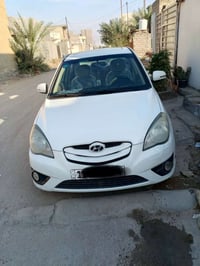 اكسنت 2011 منغولي سياره مكفوله من الحادث بيها بس باردات خفيفه كير ومكي...