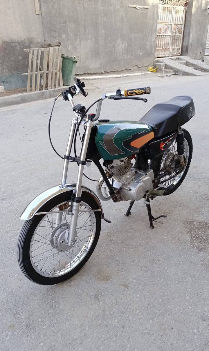 سلام عليكم
دراجه نامه 25 نضيفه كلك دراجه مرتبه 

سعر 600 بيه مجال قليل

واذا مراوس بماكس عدله عادي


**إذا كنت صاحب هذا الإعلان وتريد حذفه لأي سبب، رجاءا أرسل رسالة إلى الدعم الفني**