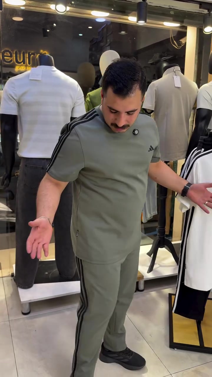 تراك اصلي قطني اديداس 
قياسات 
M L XL XXL
للحجز والاستفسار مراسلة دايركت
***********
