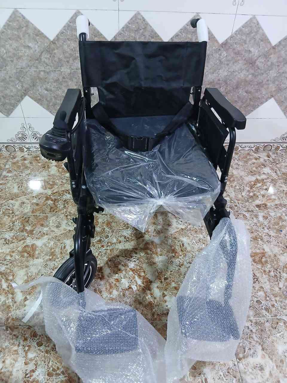 كرسي كهربائي به ٢ماطور وبطارية وشاحنته بالباكيت الكرسي جديد بالجيس كما موضح بالصور للبيع رايده ب ٥٠٠ ألف اوبي مجال وعلى الراغبين بالشراء يتصل على الارقام التالية *********** واتساب والرقم الثاني مابي واتساب *********** مكاني ابوغريب الشهداء
