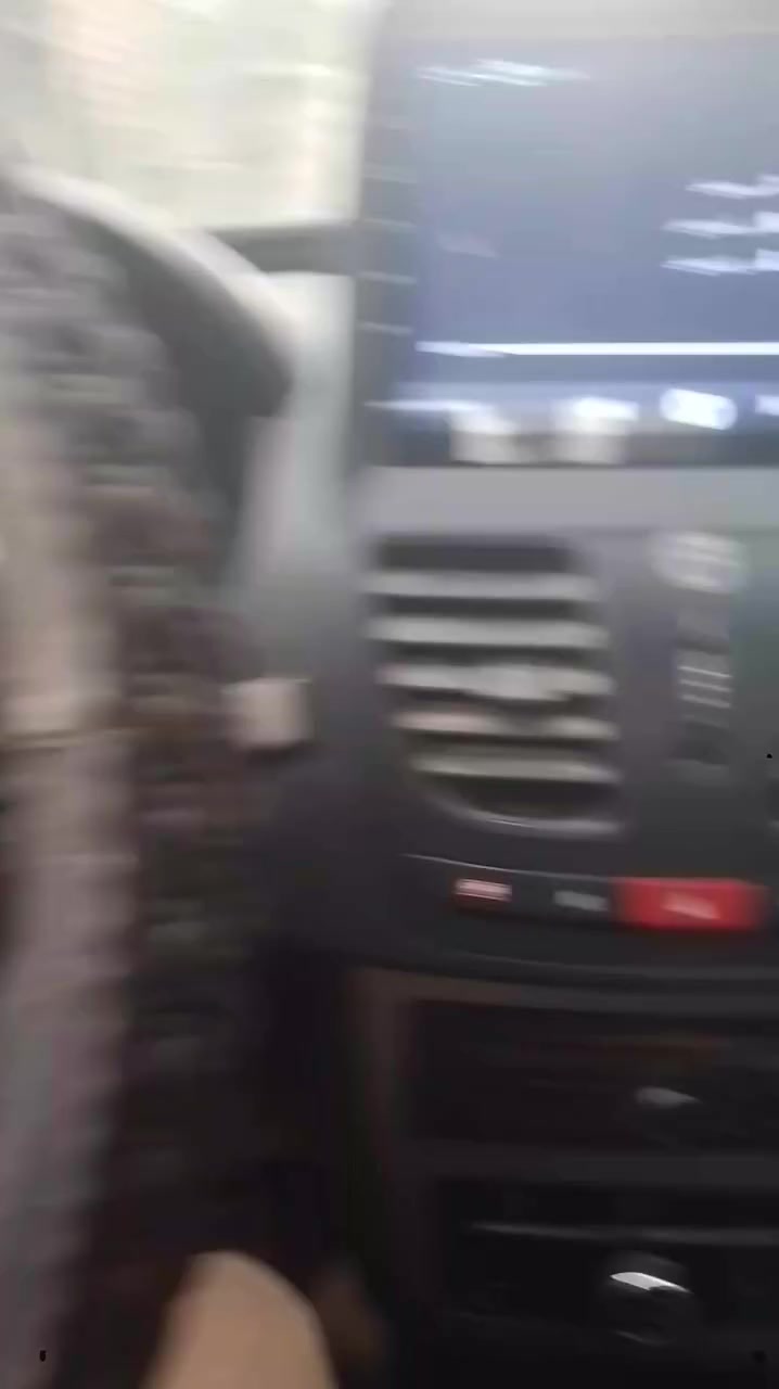 السلام عليكم ساينه للبيع كفاله مكينه وكبر تدفئى تبريد السعر 55 مكاني بغداد شعله ***********
