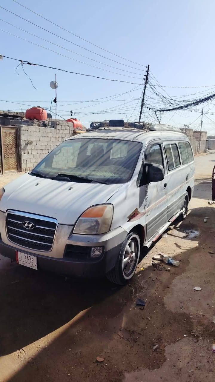 سلام عليكم
للبيع كيا ستاركس 2007 
بأسمي مداور ثاني يوم سنويه بعدها ما صاقطه بيها قطعتين تبديل باب الراكب والبنيد والباقي كفاله مكينه 3000 بيها تنقيص 
السعر 68 وبيها مجال قليل

***********
