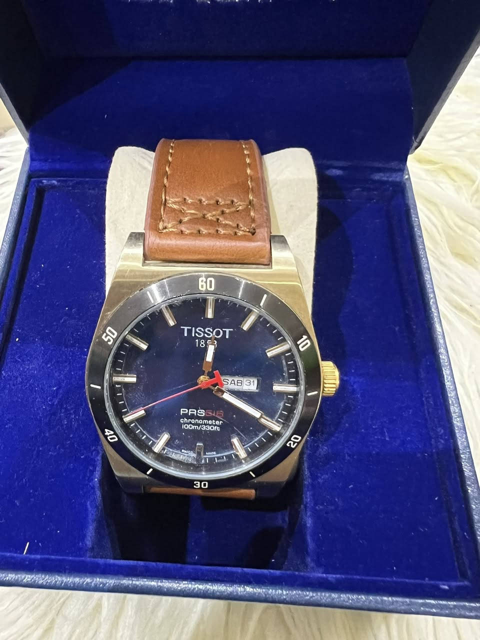 TISSOT
ماكنة مايوتا ياباني اصلي 
مينا مميزة 
نافذ شهري على رقم 3
مقاومة للماء 50 متر 
زجاج زفير كرستال 
السعر 65 الف القطعه
مكاني بغداد


**إذا كنت صاحب هذا الإعلان وتريد حذفه لأي سبب، رجاءا أرسل رسالة إلى الدعم الفني**