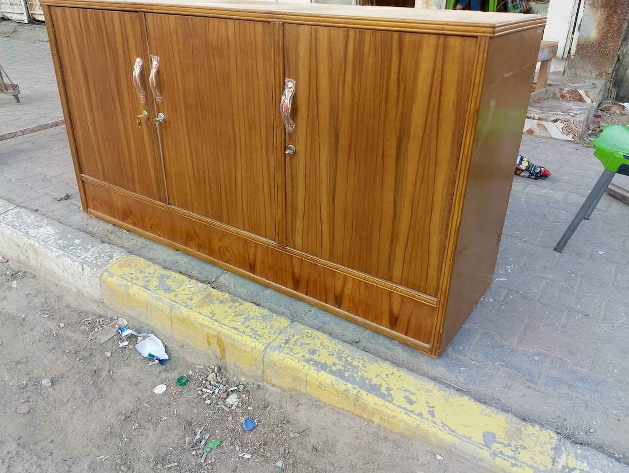 يالله سلام عليكم بوفيات العدد اثنين قياس متر ونص وقياس مترين وربع الاستفسار على الواتساب ***********
