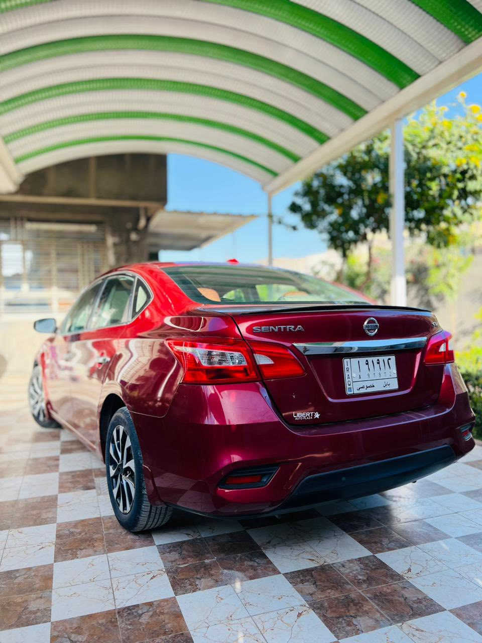 نيسان سنتره موديل 2019
حلوة مواصفات شاشة كبيرة لمس كاميرا 
 حاسات تحكمات ستريت بلوتوث اوكس بصمة 

ماشيه 119 ميل جديده  سونار موجود
رقم صاحب سيارة ***********
