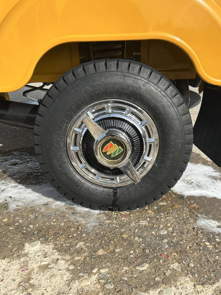 سلام عليكم كبات البيع شاخات اصلية 4 قطع  وكبات تجاري سعر 100 وبي هن مجال بصيط مكاني دورة ابو دشير رقمي ***********
