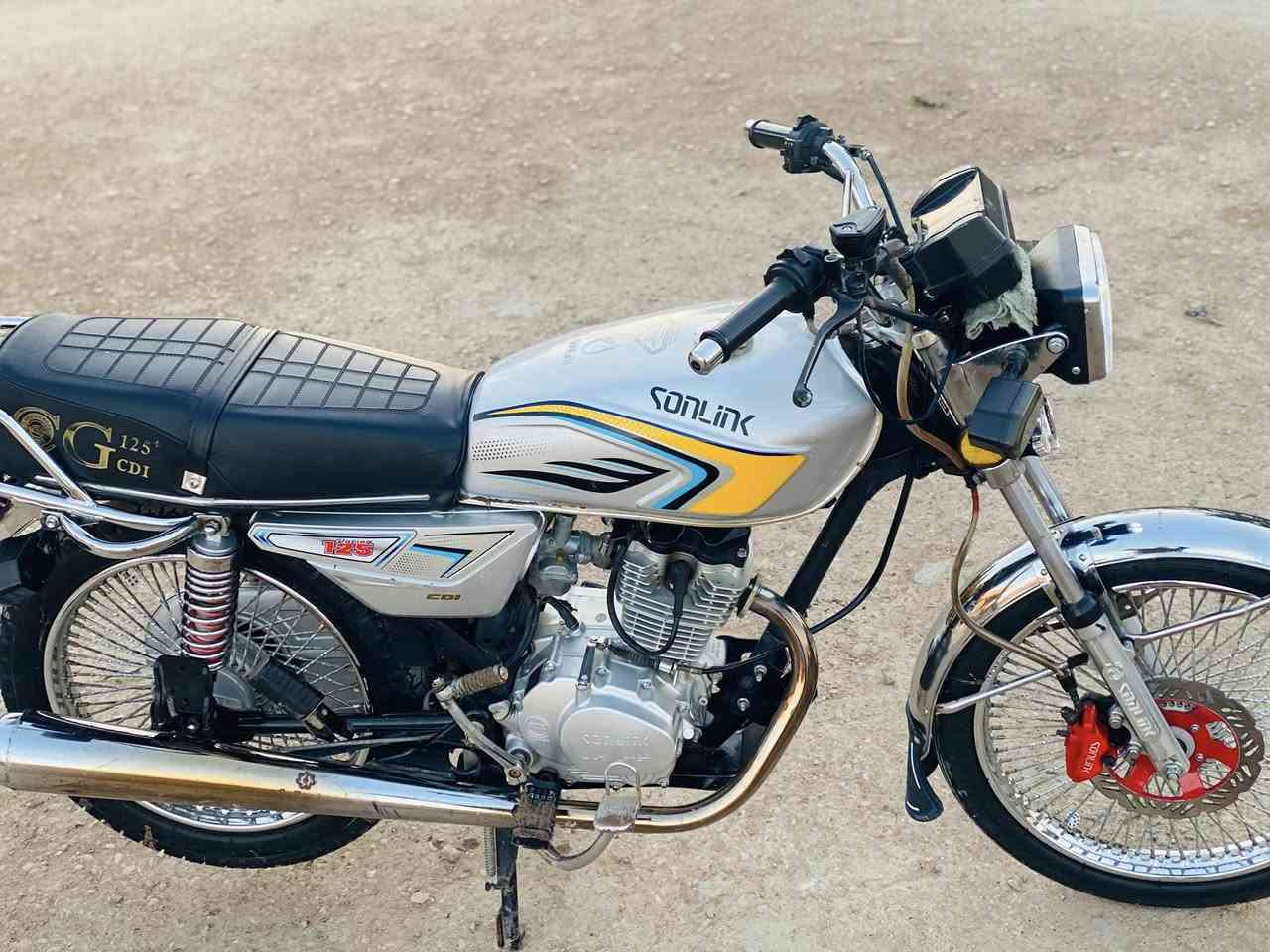 سلام عليكم دراجه للبيع تايكر 5 كير موديل 24 أوراق بغداد مكفولة كفاله عامه من كلشي الدراجه خير من الله ما متعوبه المكان واسط العزيزيه الاستفسار ***********
