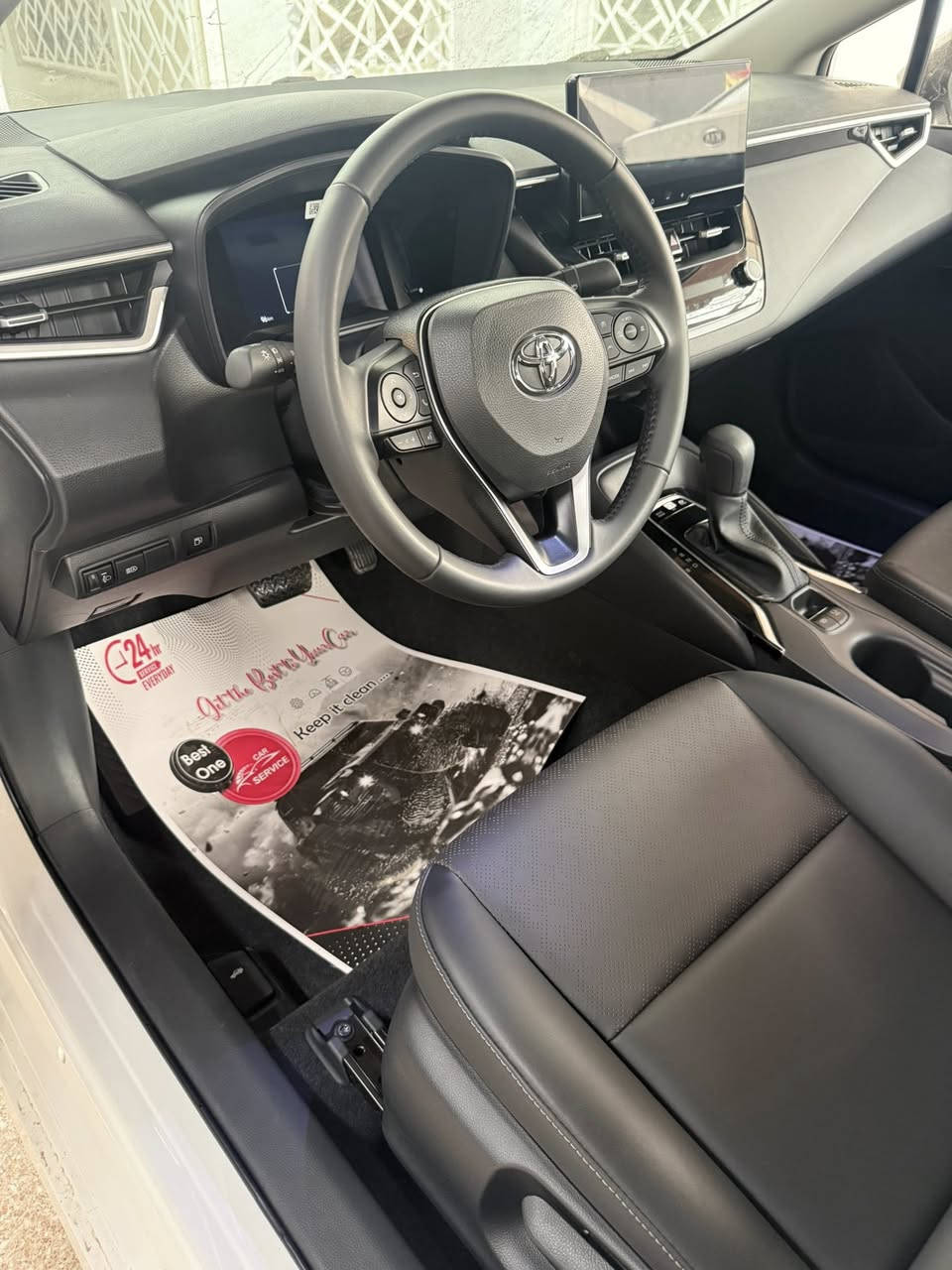 سلام عليكم بيع سياره كورلا هايبرد زيرو مديل 2025 سياره بسمي مرقم بغداد مكان بغداد زيونه رقم الهاتف ***********
