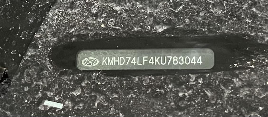 السلام عليكم 
 النتره البيع السياره جاهزه من كلشي 
مكينه جديده  الفين  كير اوتو    تخم تاير  صدر حداديه
مو ديل 2019
 مكان السياره  وسفيه معمل زينب 
السعر 132 وبيه مجال 
لاستفسار اتصال على هاذه الرقم ‭0750 516 9105‬.  ***********
