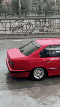 سلاوی خوا لە هەموو لایەک بیئیم مۆدیل١٩٩١ ئارم پلاستیک بە شەرتی هەموو شتیک سلایت دووجام کارەبا مەکینە٥٢٨ دەبل دیجیتال لە قەوەتی خۆی بیزارە سەیارەکە هی دەستی خۆمە چوار تایەو ویلی لۆکی لە ژیرایە دەعمو لیدراوی نیە 
 لەگەل ریزم بۆ ئەدمین ***********
