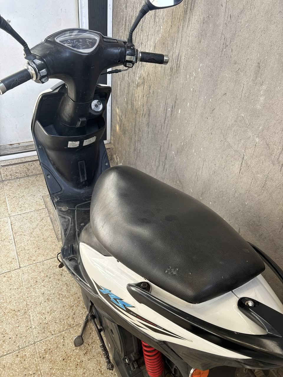 السلام عليكم شباب
دراجة ماكس عدلة 
نظافة تخبل مكينة ممفتوحة واخذتها من صديقي مشتريها رمبة 
رايدها ب 650 وبيها مجال للطيبين 
مكاني الشعب


**إذا كنت صاحب هذا الإعلان وتريد حذفه لأي سبب، رجاءا أرسل رسالة إلى الدعم الفني**