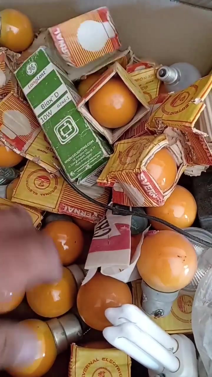 مسجلات للبيع نص شغال ونص عاطل مكاني ميسان المجر ***********

